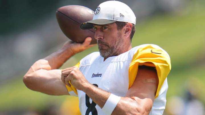 'I don't like it' - Aaron Rodgers fumes after NFL force Pittsburgh Steelers star into 2025 outfit change