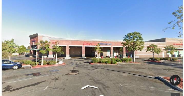 Suspect arrested after standoff outside Atwater Village Costco