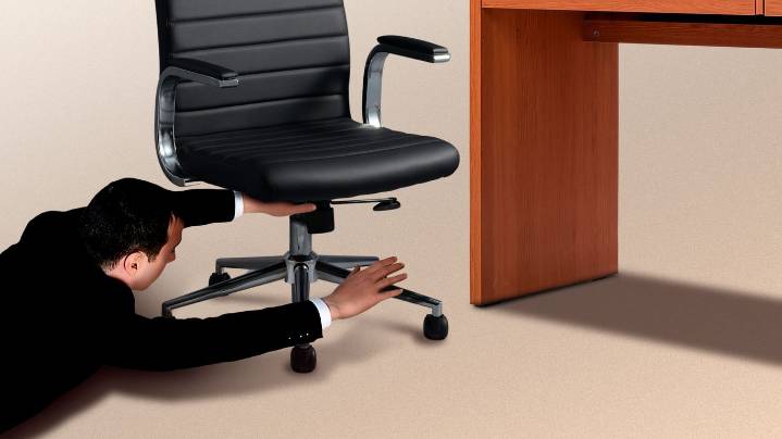 With the labor market weak, employees are "job hugging"