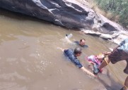 Rescatan Bomberos a senderista en Lago Jacales