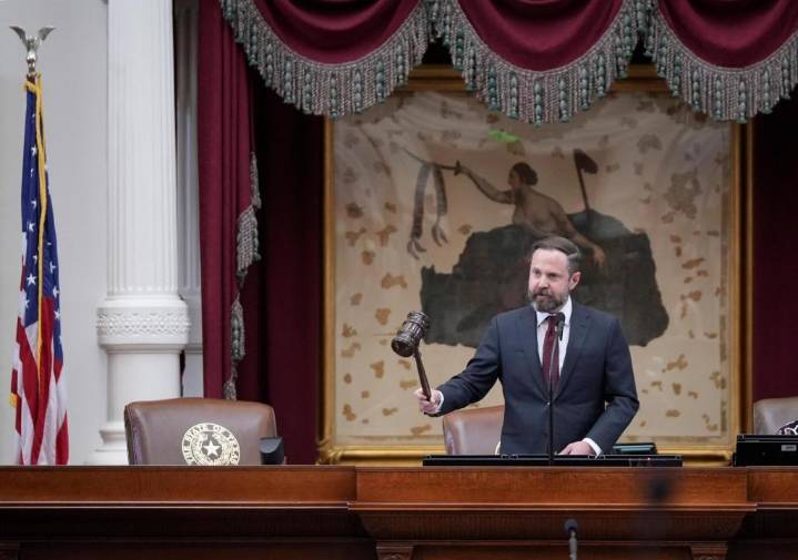 Texas Republicans plan another special session to gerrymander seats