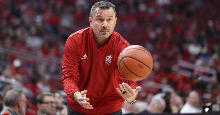 CRAWFORD | Back from Europe, spreadsheet in hand, Louisville's Walz attacks new season