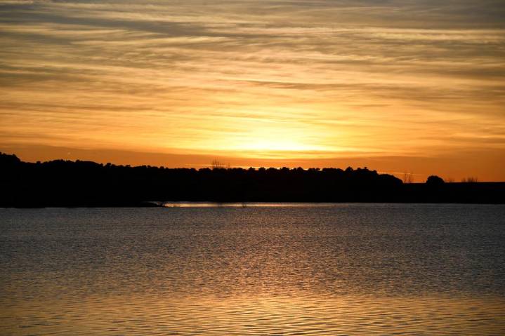 Teen dies at Lake Pueblo State Park in suspected drowning