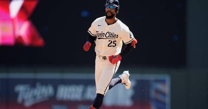 Buxton sets career high for homers and Ryan throws 7 shutout innings as Twins beat Padres 7