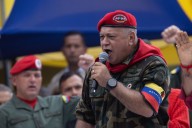 Christopher Landau acusa a Diosdado Cabello de “destruir” Venezuela