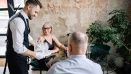 Enfado monumental en los bares y restaurantes por la frase que se está poniendo de moda entre los clientes