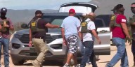 Padre de familia arrestado a solo días de su cita para la residencia