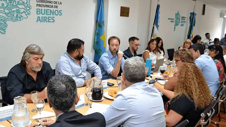 Provincia elevó la propuesta de aumento a estatales y docentes