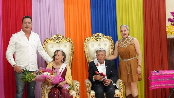 Reconoce alcalde de Valle de Santiago a los adultos mayores en su día