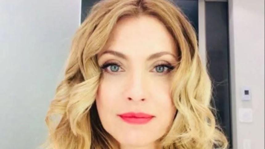 ¡De lágrimas a sonrisas! El emotivo regreso de Emma Rabbe a Venezuela tras una década de ausencia se hace viral con su conmovedor video.