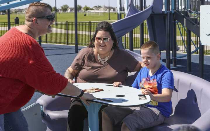 Fast actions of Moorhead woman save boy from drowning