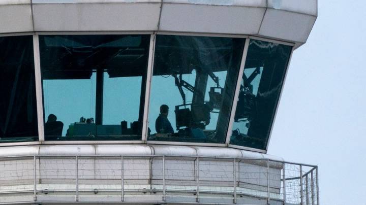 Two planes collide mid-air at Colorado airport