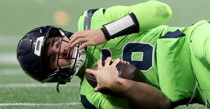Vikings send Sam Howell to Eagles