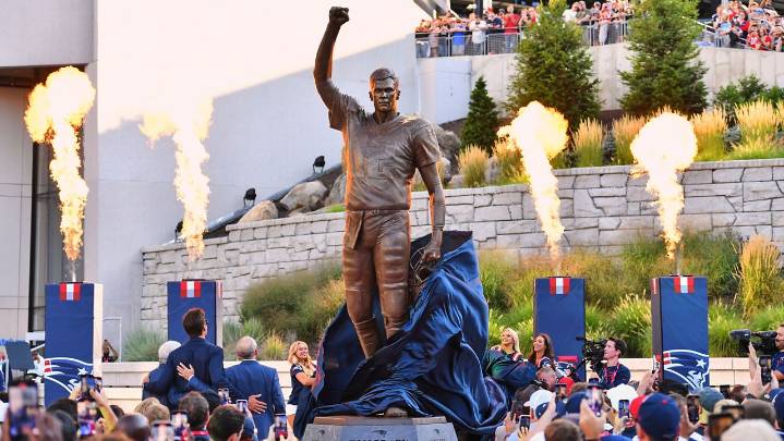 Patriots unveil statue of Tom Brady, QB who led them to 6 Super Bowl wins, before exhibition opener