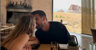 Reaparecen Gerard Piqué y Clara Chia: besos, rumores de compromiso y Figa Flawas