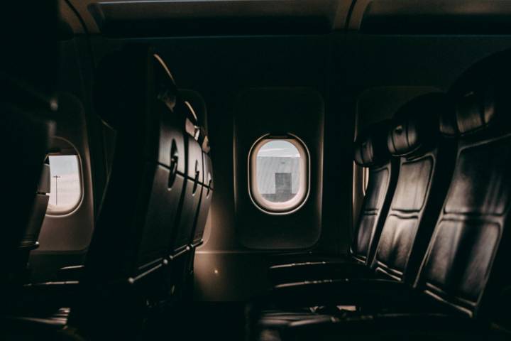 Passengers Sue Airlines for Charging for ‘Windowless’ Window Seats
