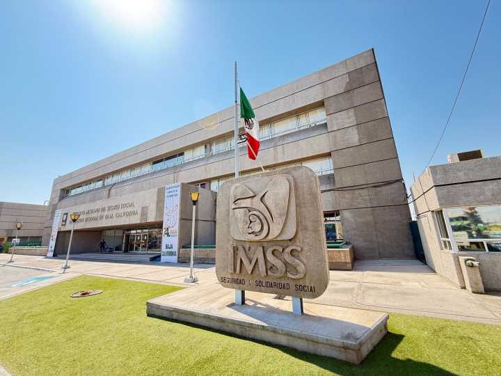 IMSS inaugura hospital de especialidades en Ensenada que atenderá a 300 mil personas