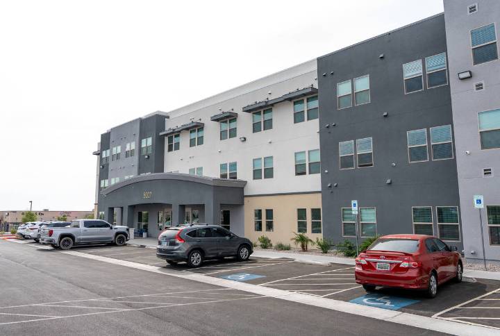 Developer builds affordable housing complex for Las Vegas seniors