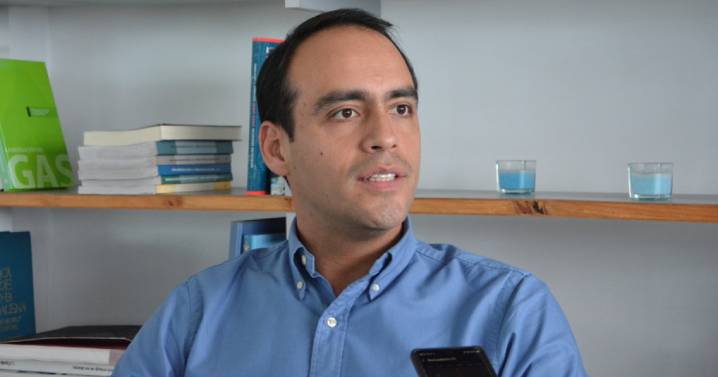 Senador que benefició con proyecto de ley a motociclistas postula su nombre para las elecciones al Congreso