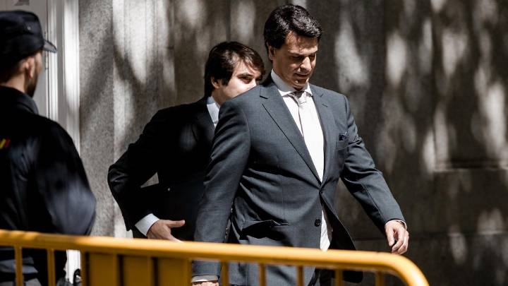 La pareja de Ayuso buscará en la sentencia sobre el fiscal General el arma para la nulidad de la causa de sus delitos fiscales y falsedades