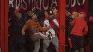 Violencia en estadio Libertadores deja decenas de detenidos y heridos graves