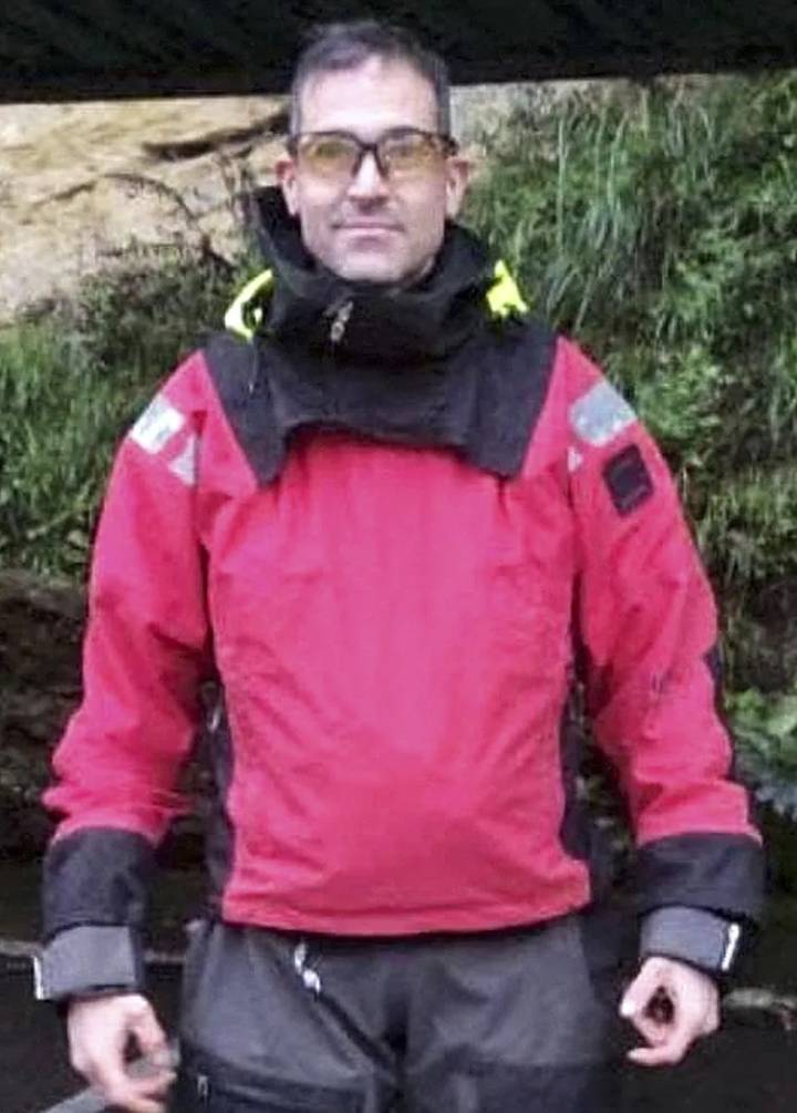 Interior recompensa a los jefes de la operación de Barbate en contra de las familias de los guardias civiles que mató la narcolancha