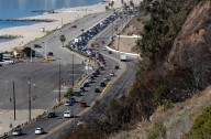 Prohíben autobuses turísticos en zona quemada por incendio Palisades
