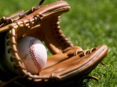 Abbie Innocente powers Reds in 1975 playoff win