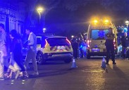 Herido crítico un joven apuñalado en el pecho en medio de la calle: buscan al autor
