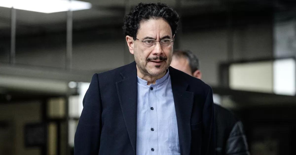 Iván Cepeda interpone nueva denuncia penal contra Uribe: Centro Democrático le respondió