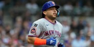 Francisco Alvarez breaks pinky during rehab game
