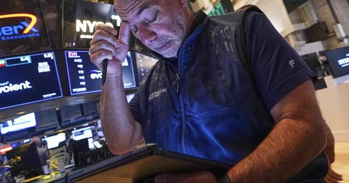 A rally for Apple leads Wall Street higher