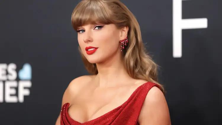 Taylor Swift revelará detalles de su nuevo álbum en podcast de los Kelce