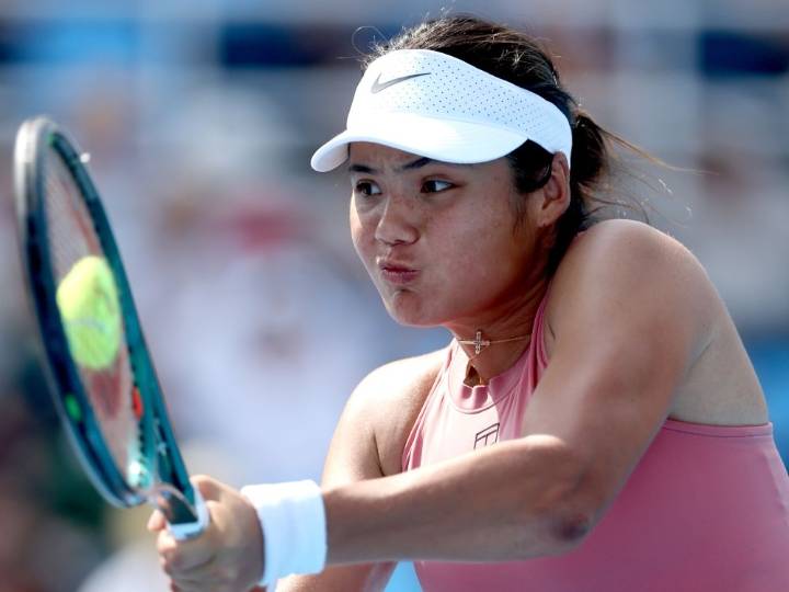 Emma Raducanu halts play to request crying child be ejected