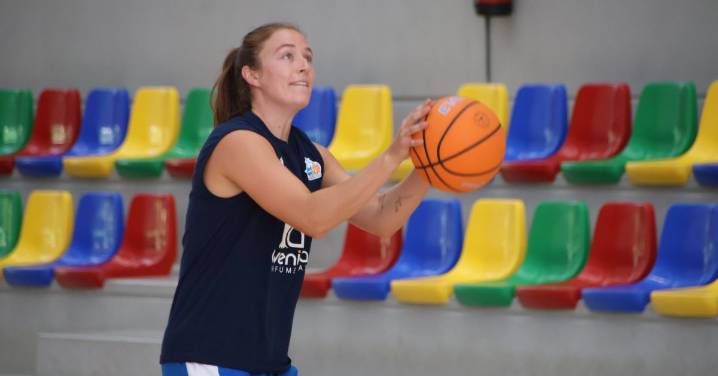 Abby Meyers hace sus deberes de castellano: “Avenida es un grande en Europa”