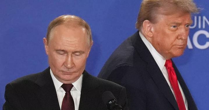 Trump was in 'disbelief' over Putin's Moscow invite but key sign shows he 'will be going'