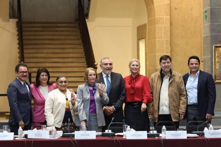 Avala Morena a Laura Castillo para presidir la Mesa Directiva del Senado tras salida de Noroña