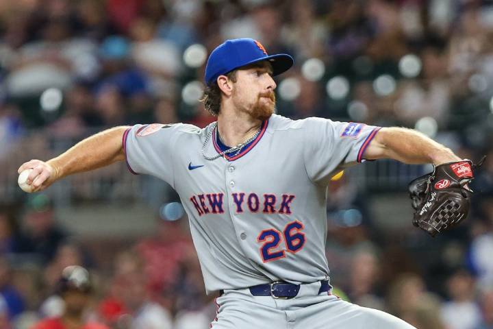Deadspin | Rookie Nolan McLean, Mets seek to sweep Phillies