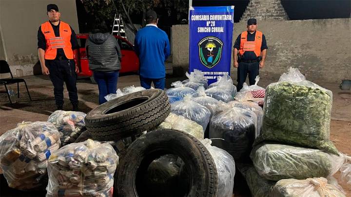 Una pareja fue sorprendida con 716 kilos de hojas de coca en Suncho Corral