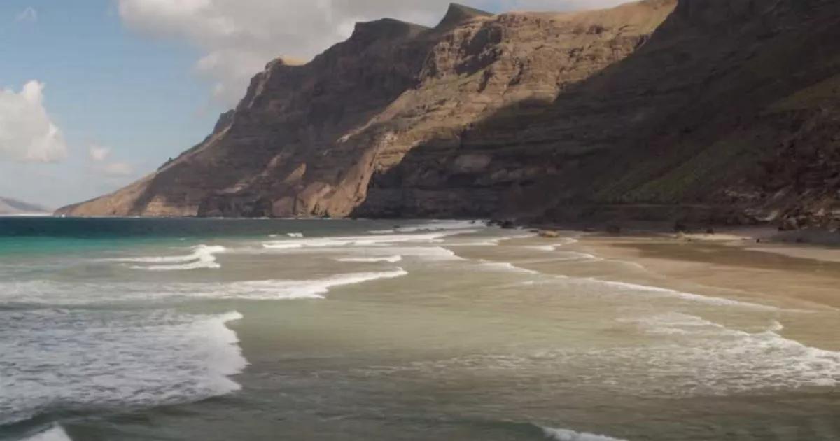 Canary Islands issue rare 'black alert' for UK tourists who are told to 'stay away'