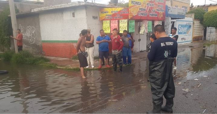 Ecatepec intensifica ayuda tras inundaciones con #OperativoTormenta