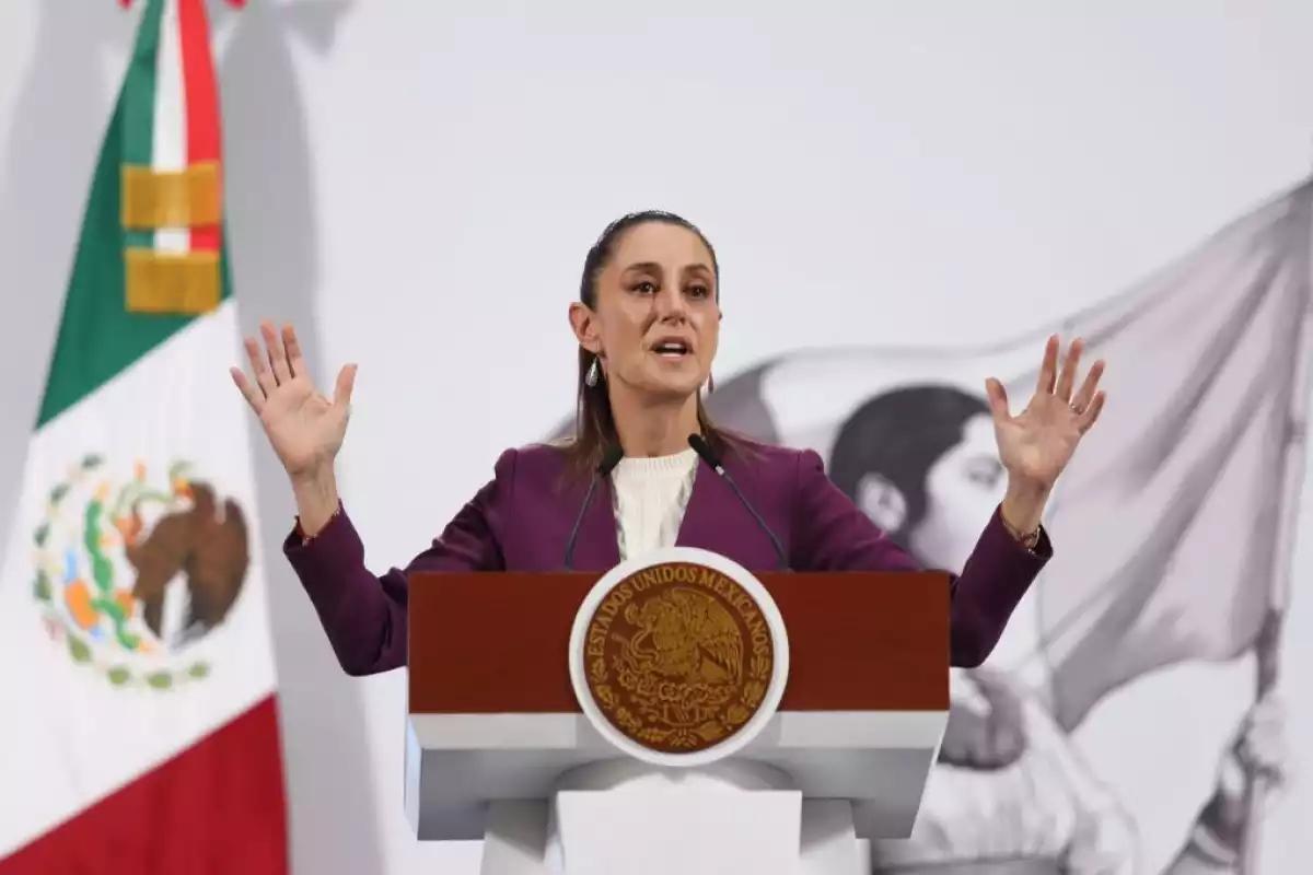 Sheinbaum reconoce desabasto de combustible en Chiapas: operadores de pipas bloquean Puerto Chiapas