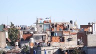 Barrios populares: el 40 por ciento de sus habitantes asiste a comedores comunitarios