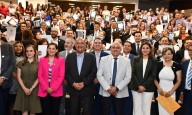 Entregan constancias de diplomado en mediación a personal educativo