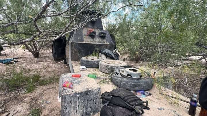 Elementos del Ejército Mexicano aseguran armas largas y cartuchos en Reynosa