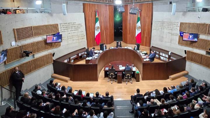 Pese a uso masivo de ’acordeones’, TEPJF valida elección de ministros de la SCJN
