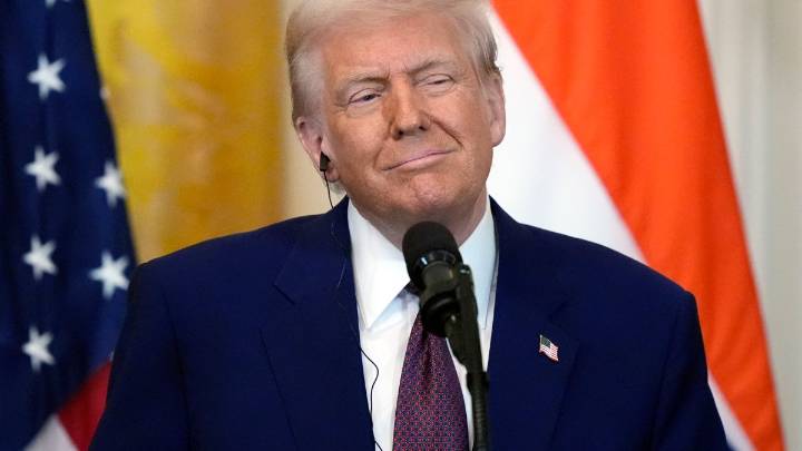 Trump’s new tariffs snap into effect, raising import taxes