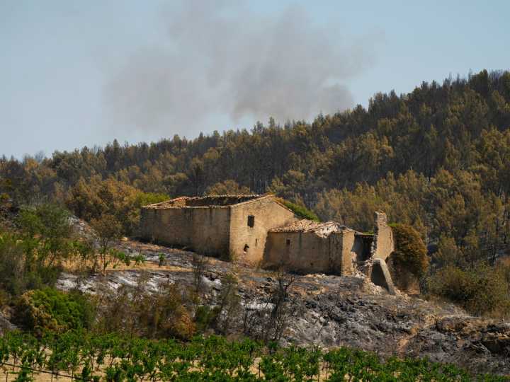 Southern Europe battling worst wildfires in decades amid huge blazes