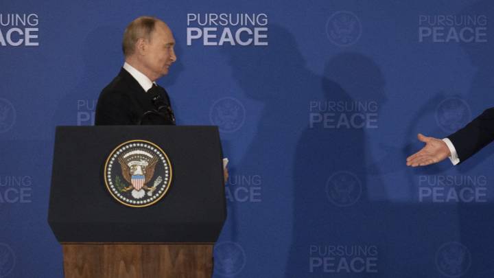 La emotiva carta de Melania que Trump entregó a Putin