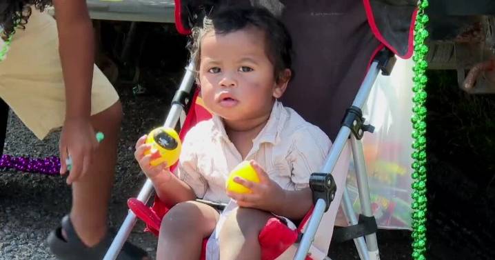 Gueydan's 49th annual Duck Festival parade draws in large crowds